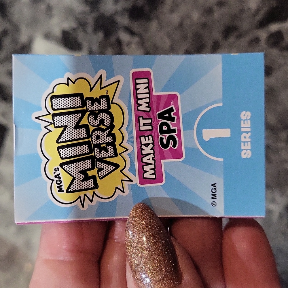 Miniverse Make It Mini Spa Rose Sugar Scrub - Picture 4 of 5